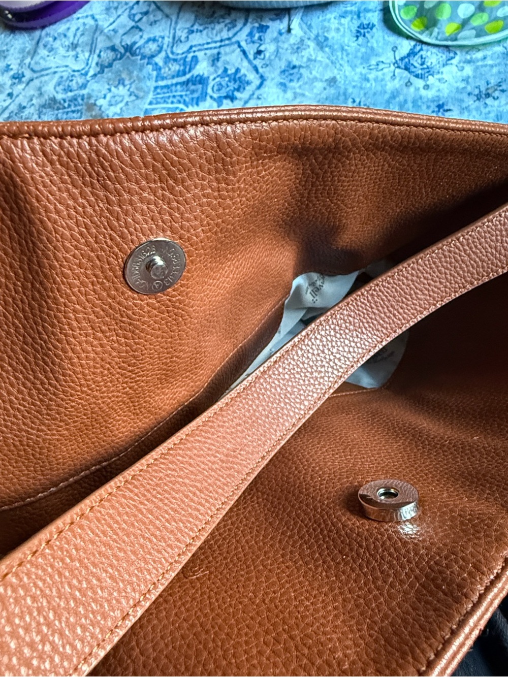 Classic Women's Shoulder Bag in Cognac Brown - Picture 5 of 6